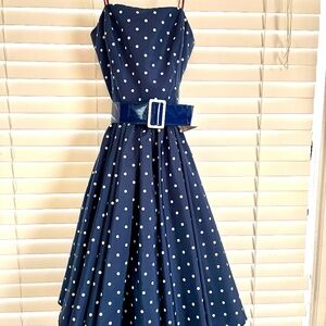VTG Saks Fifth Avenue Huey Waltzer for Darcy 50's inspired dress. Navy